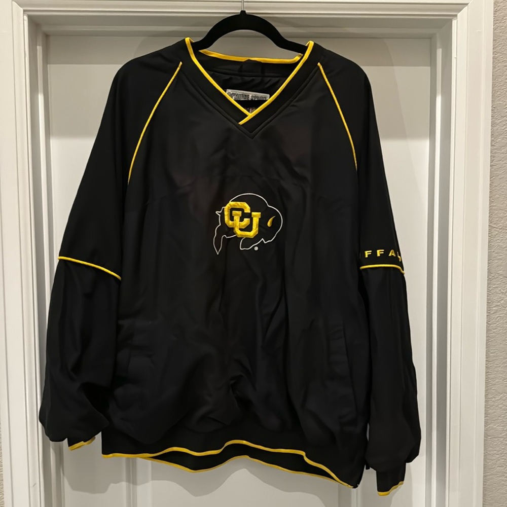 CU Buffs Vneck pullover sweatshirt, women's XXL, excellent condition.